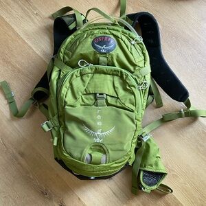 Osprey Mira 18 backpack with water bladder